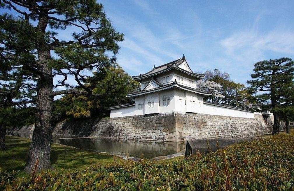nijojo castle kyoto japan